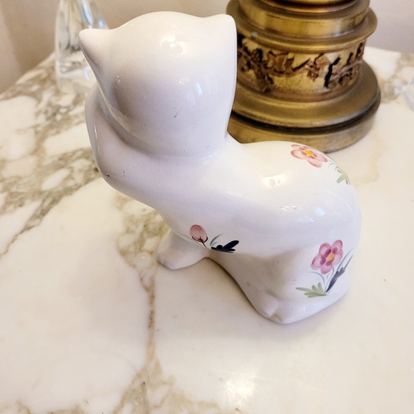 Alcobaca Porcelain Cat - Picture 4 of 6